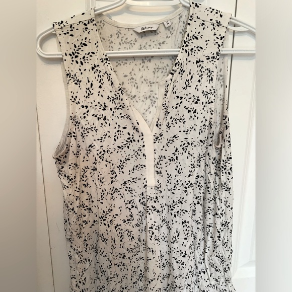 2 camisole from Reitman’s - Picture 2 of 3